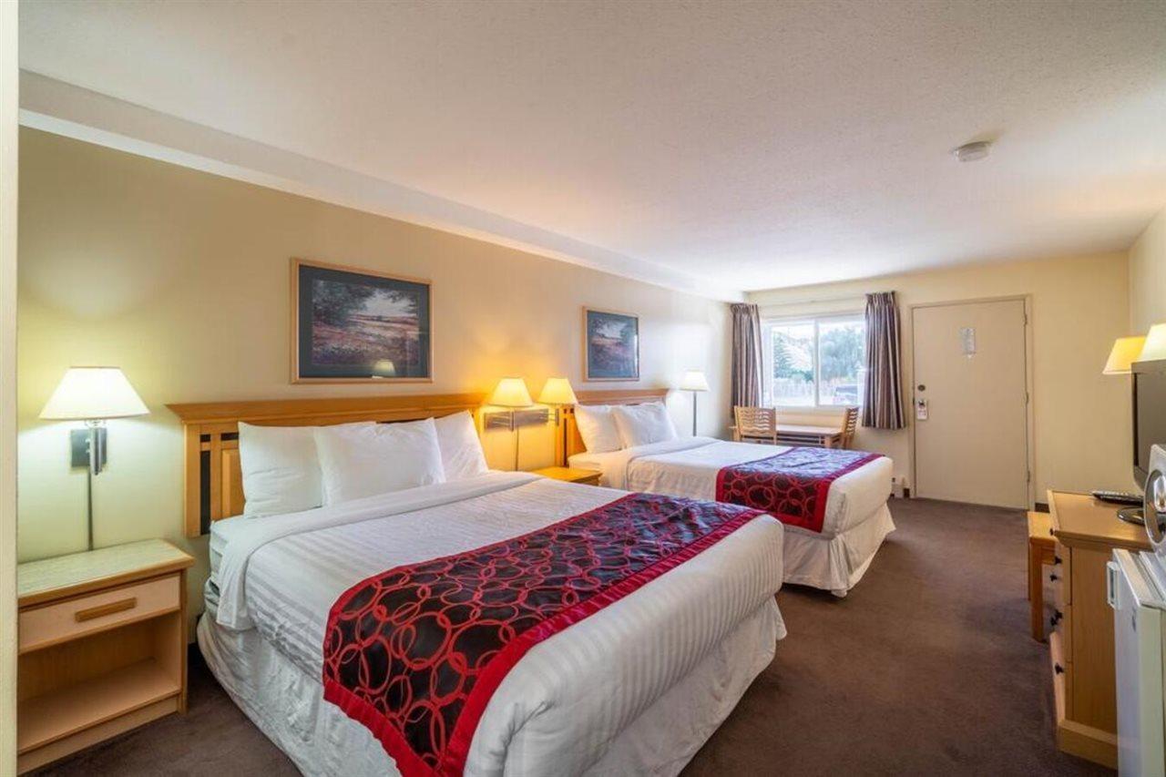 Canada'S Best Value Desert Inn & Suites Cache Creek Exterior photo