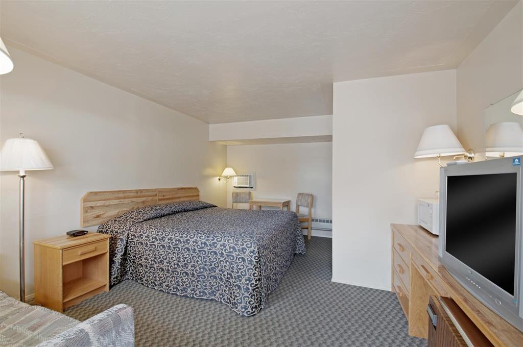 Canada'S Best Value Desert Inn & Suites Cache Creek Room photo