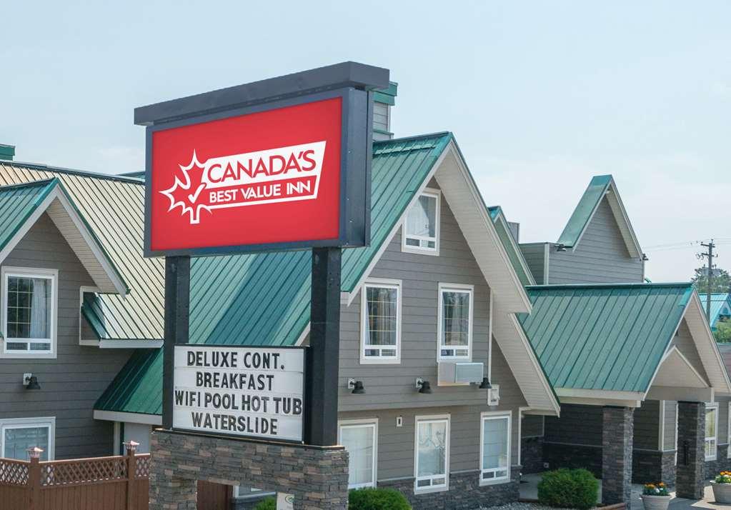 Canada'S Best Value Desert Inn & Suites Cache Creek Exterior photo